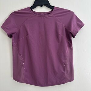 Lululemon T Shirt Womens Size 6 Plum Lightweight Stretch Run Tee Short Sleeve